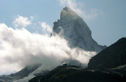 nuage de glace au pied du Cervin © Bertrand Bolognesi