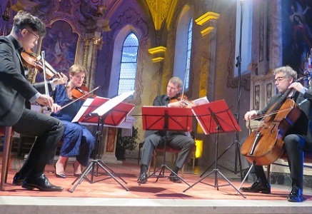 au festival tyrolien Klangspuren, le Quatuor Diotima joue Saunders, Fuentes, etc