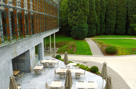 terrasse de l'Aile de Launoit, Chapelle musicale Reine Élisabeth © Bolognesi