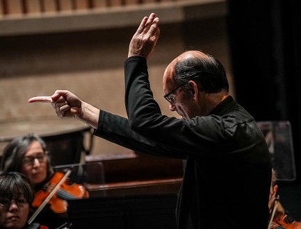 Franck Ollu dirige Les Siècles : PLI SELON PLI de Pierre Boulez...