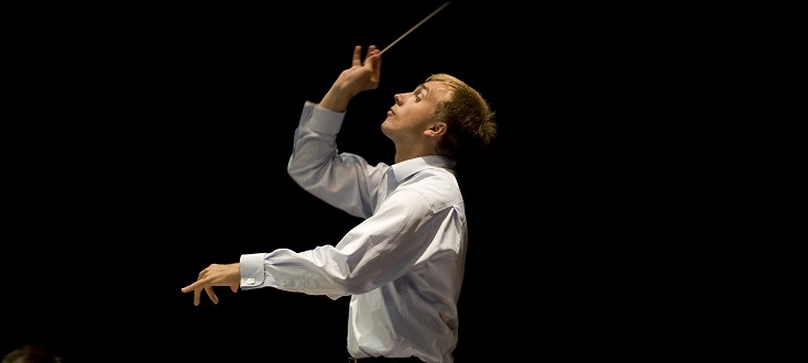 Vasily Petrenko dirige l'Orchestre Philharmonique de Radio France à Paris