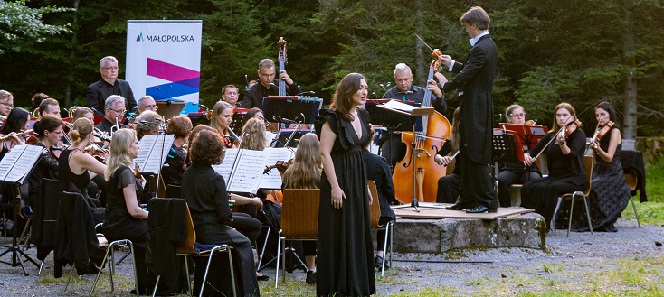 Alessandro Crudele dirige les Chœur et Orchestre Philharmonique de Cracovie