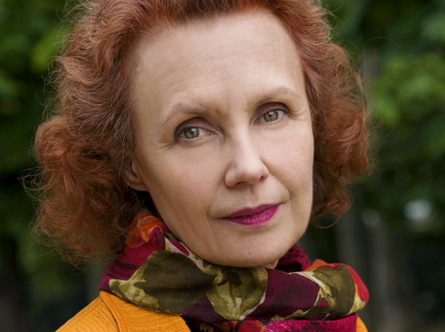 la compositrice finlandaise Kaija Saariaho photographiée par Priska Ketterer