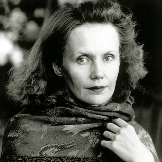 la compositrice finlandaise Kaija Saariaho par Maarit Kytöharju